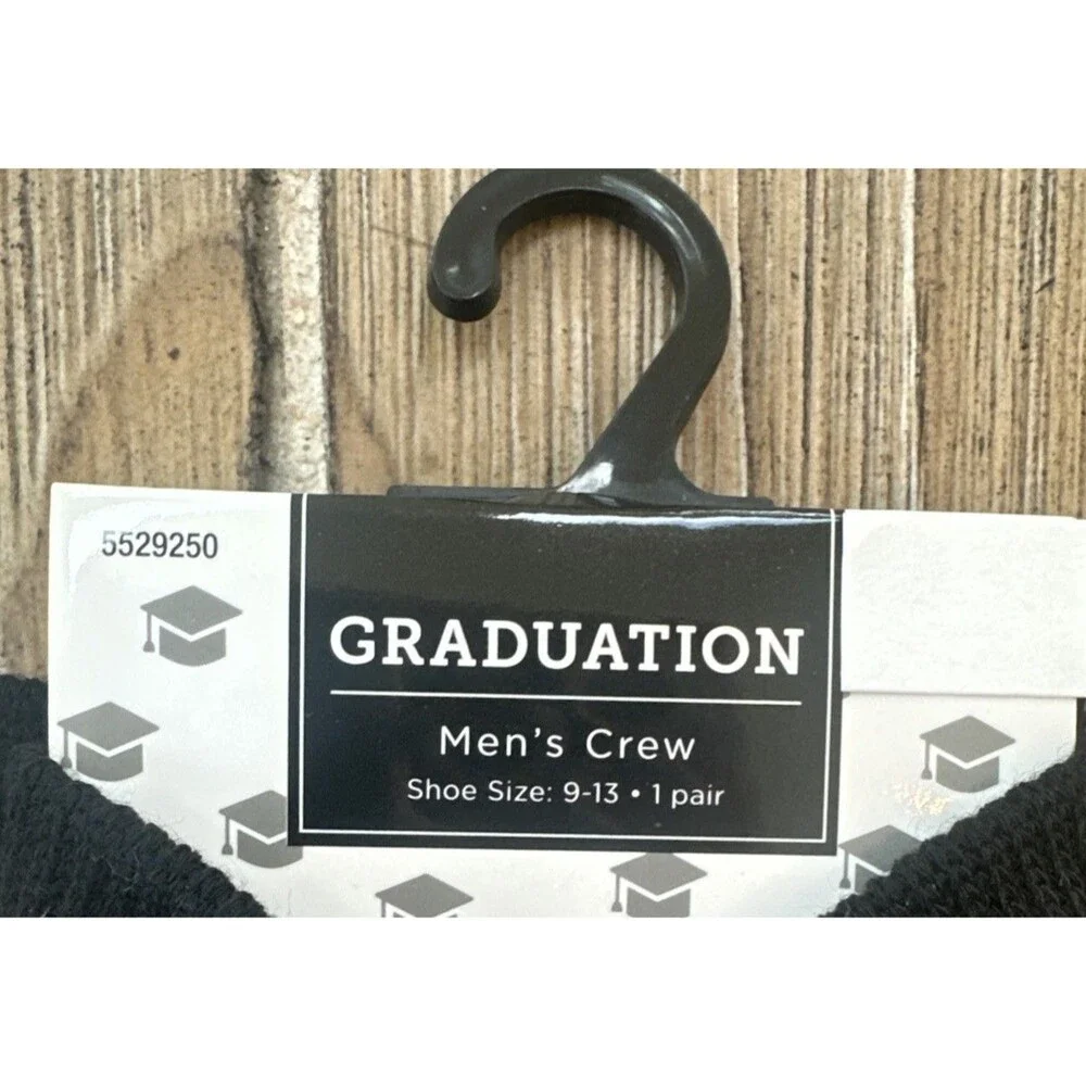 Graduation Kinda A Big Dill Men’s Crew Gray Socks 9-13